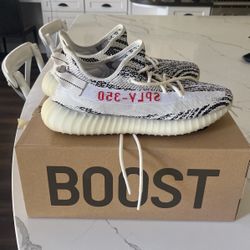 Yeezy 350 V2 Zebras