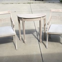 Half Moon Table With 2 Chairs And Mirror 