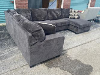Sectional (Delivery avail)
