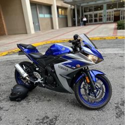 2015 Yamaha R3 Racer Blue 4000 Miles Runs Perfectly