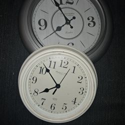 Both Clocks For 5 Already Had Batteries Inside Just Don't Need Pick Up