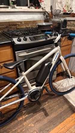 Trek Conduit e-bike 700c wheels $200 obo