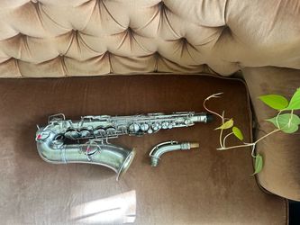 Vintage 1923 Conn New Wonder alto sax