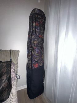 Dakine Low Roller 157cm Wheeled Snowboard Bag - Limited B4BC Floral - Excellent Condition