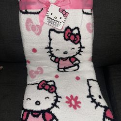 Hello Kitty Sherpa Blanket . 