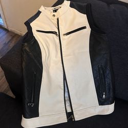 Very nice Juniors jacket vest