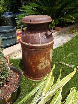 Large size antique milk can