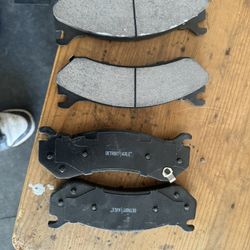 2003-2006 Front Slotted Rotors And Brakes 