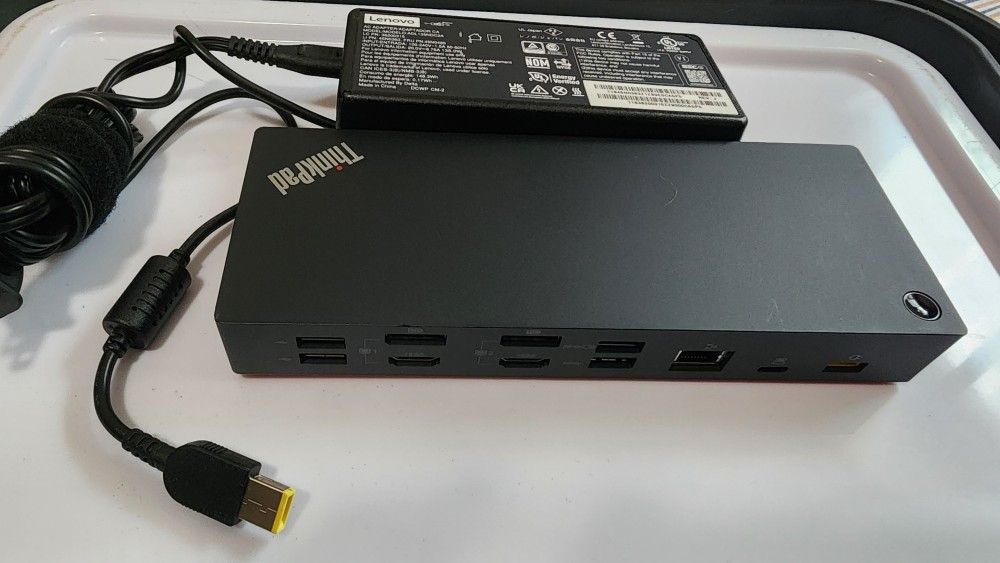 ThinkPad Hybrid USB Docking Station