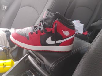 Jordans Size 6Y Or 7 To 71/2 In Womens