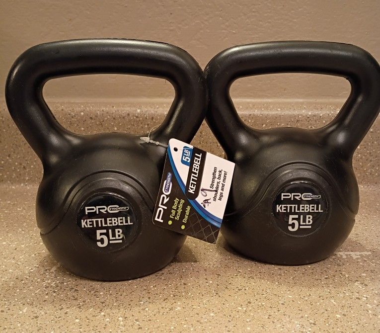 New -Set of 2 (5lb ) Kettlebell Weight Set