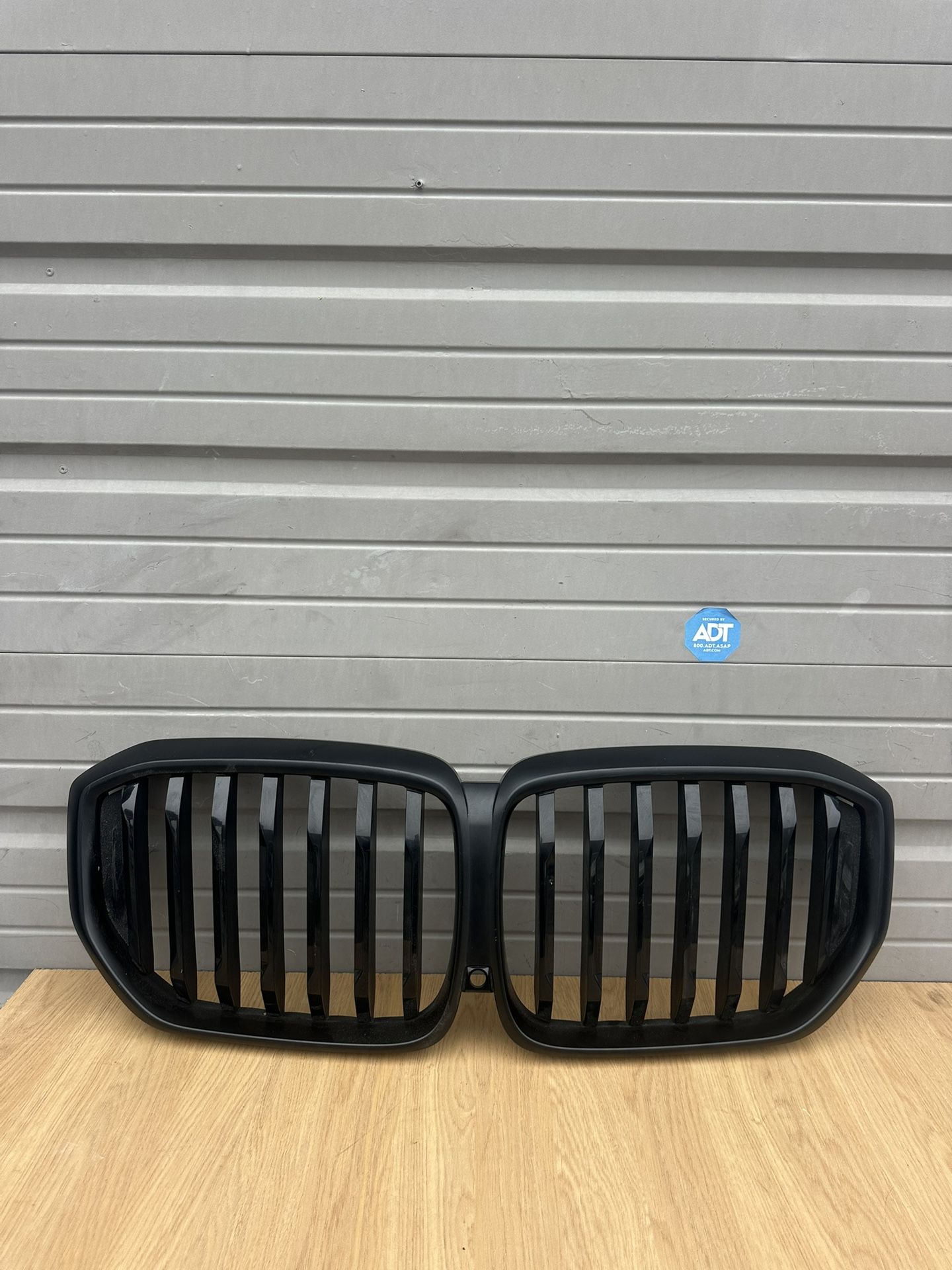 BMW X5 G05 LCI OEM FRONT BLACK GRILLE 2024/2025