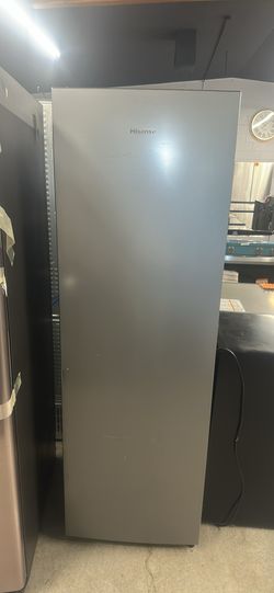 Hisense upright freezer/refrigerator