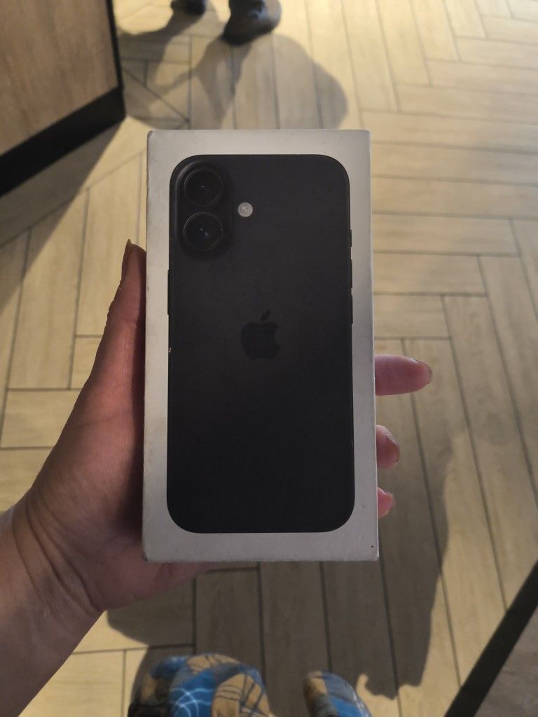 iPhone16 Black $430$ OBO Trades WELCOME  !!