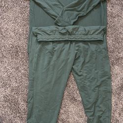 New! $30 2XL Sweatshirt & XL jogger