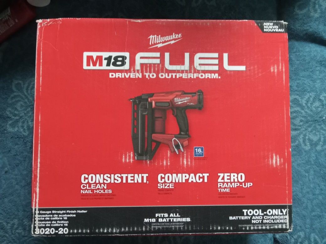 Milwaukee
M18 FUEL 18-Volt Lithium-Ion Brushless Cordless Gen ll 16-Gauge Straight Finish Nailer (Tool Only)