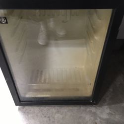 GE Minibar Wine Cooler