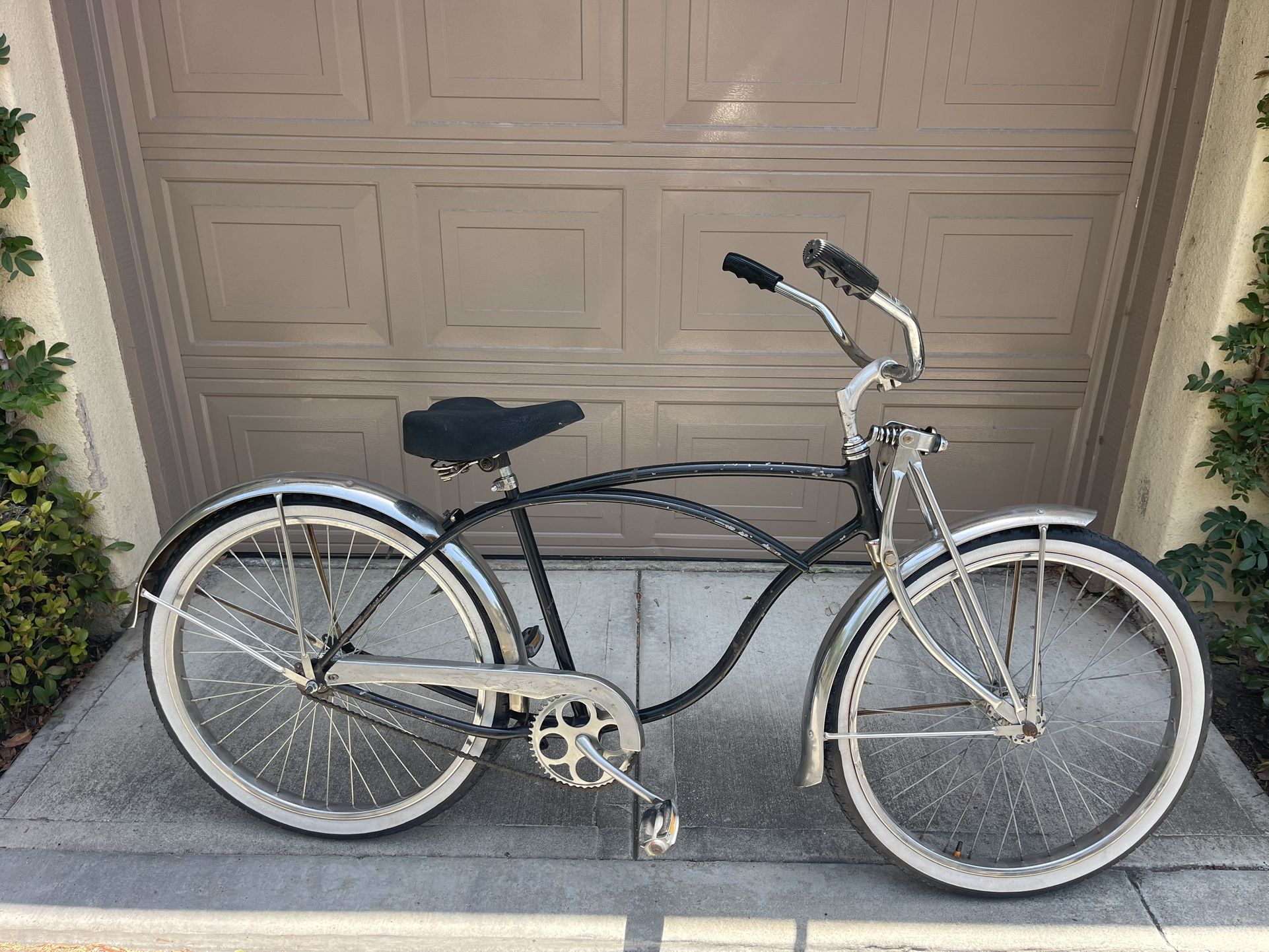 Chicago schwinn Vintage cruiser August 1980