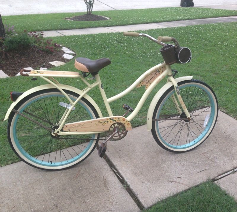 Tommy Bahama Beach Cruiser Bike Women's