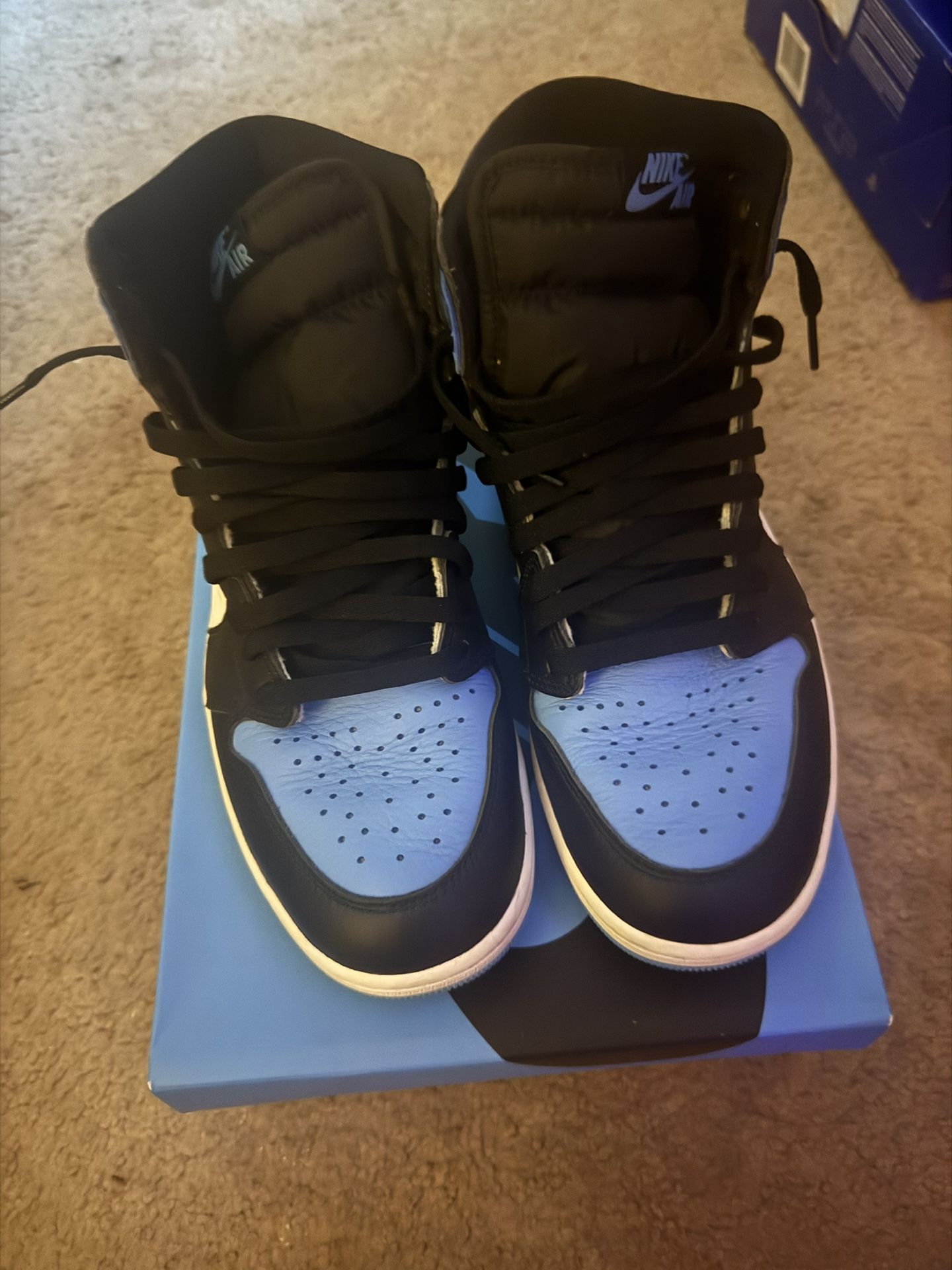 Jordan 1 High Unc Toe