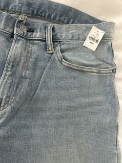 NWT Gap Straight jeans 30-32