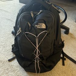 North Face Borealis 