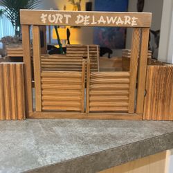 Fort Delaware-Vintage 1960’s Western Toy