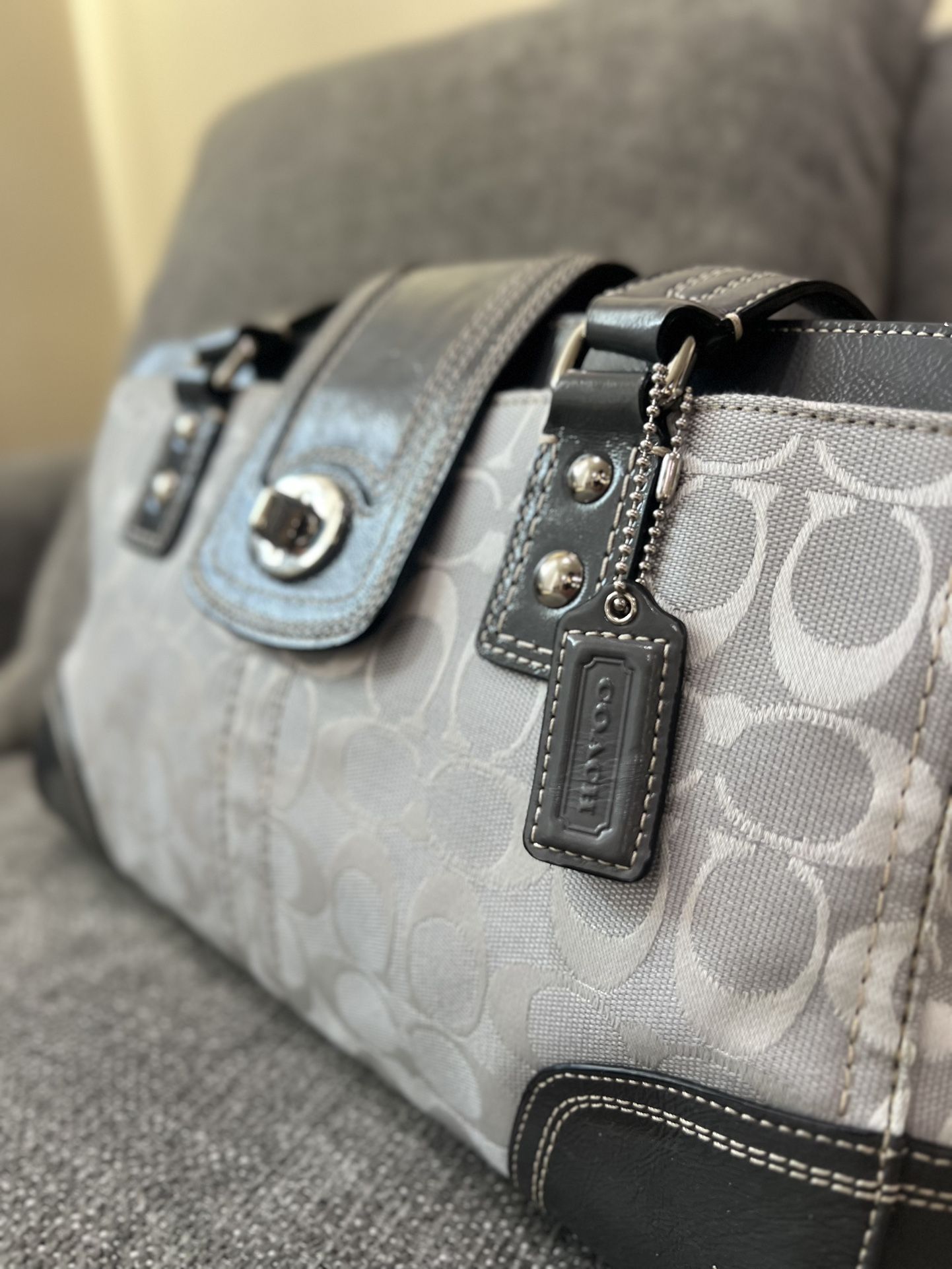 Grey Vintage Coach Bag with Turlock