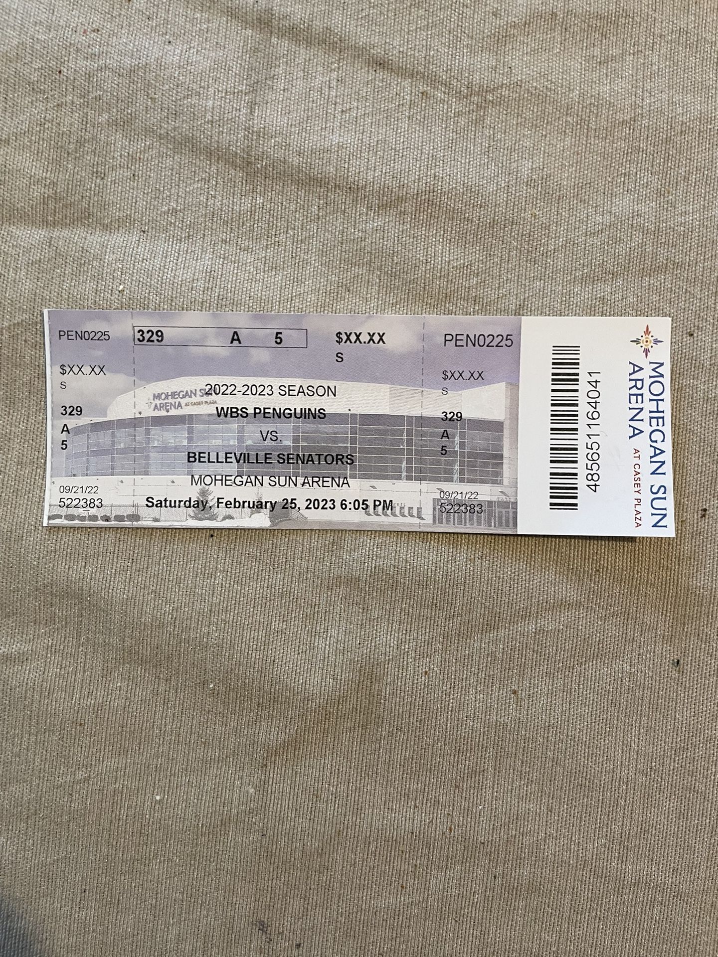 Hockey Ticket