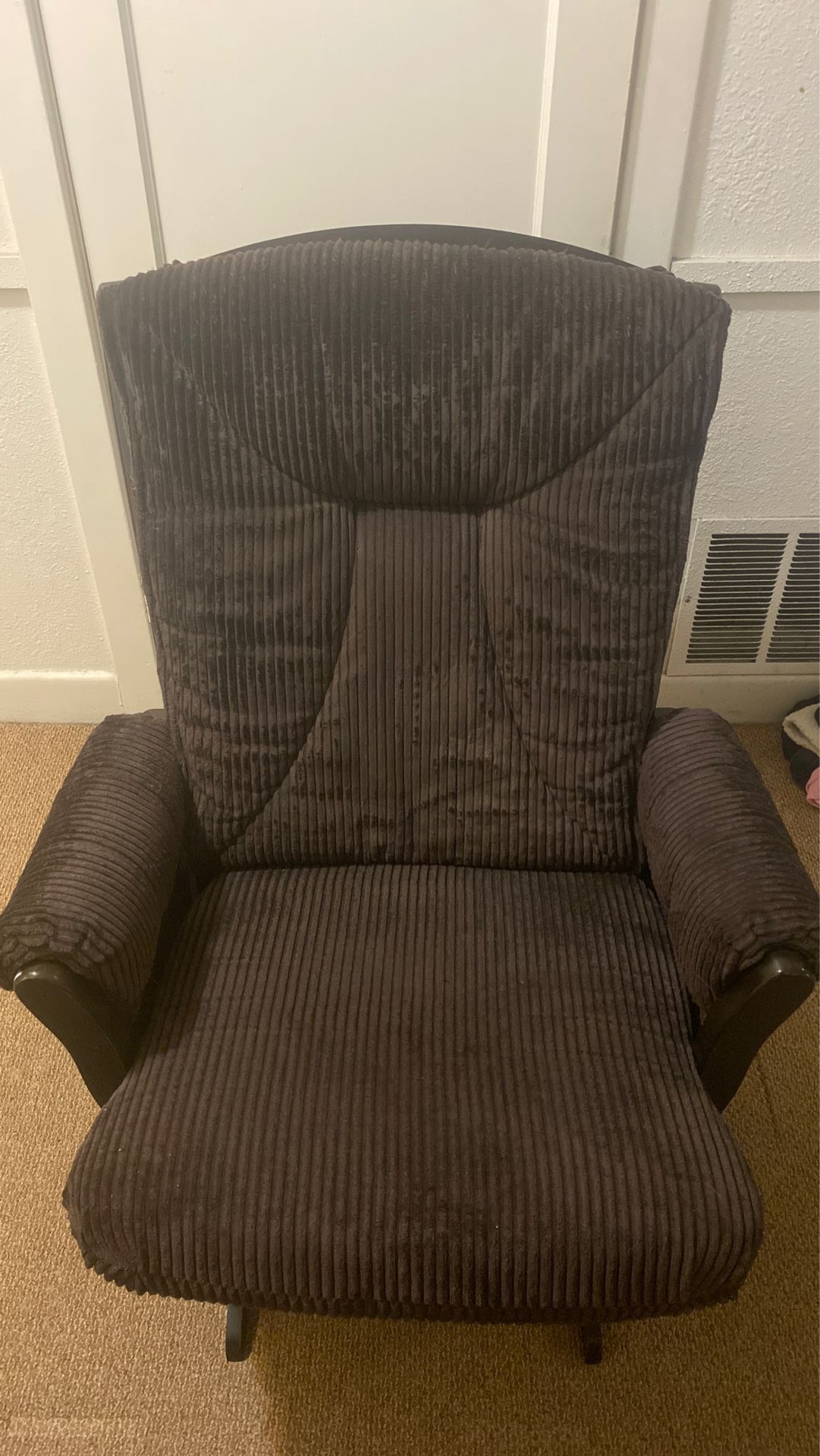 Rocking chair, 20$