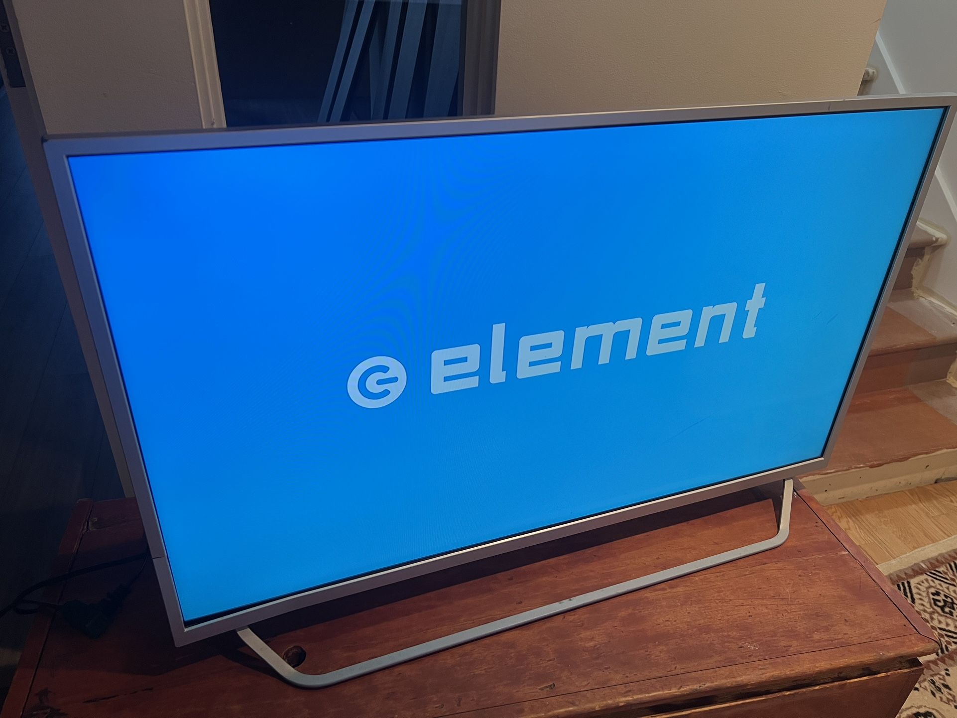 Element 40 Inch FHD Digital LED HD Television ELFW4017