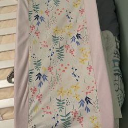 Munchkin changing pad & cover