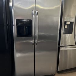 Frigidaire Stainless Steel Side By Side Refrigerator 