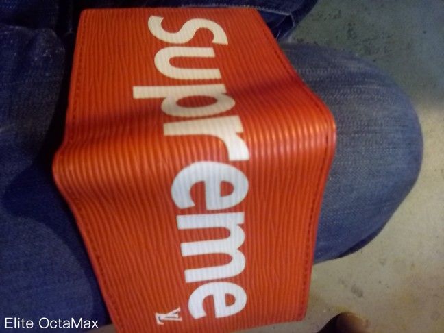 Louis Vutton/ Supreme Wallet