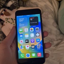 iPhone 8 Plus (64 GB) Read description