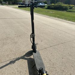 Electric scooter
