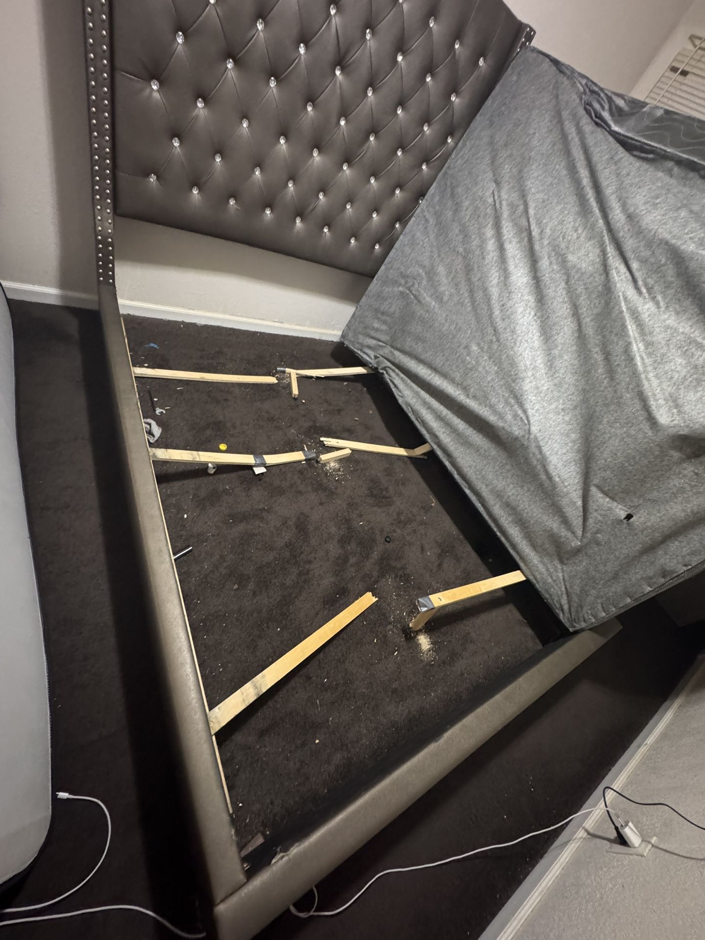 Bedframe And Dresser 