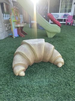 Croissant Footstool Stool Ceramic