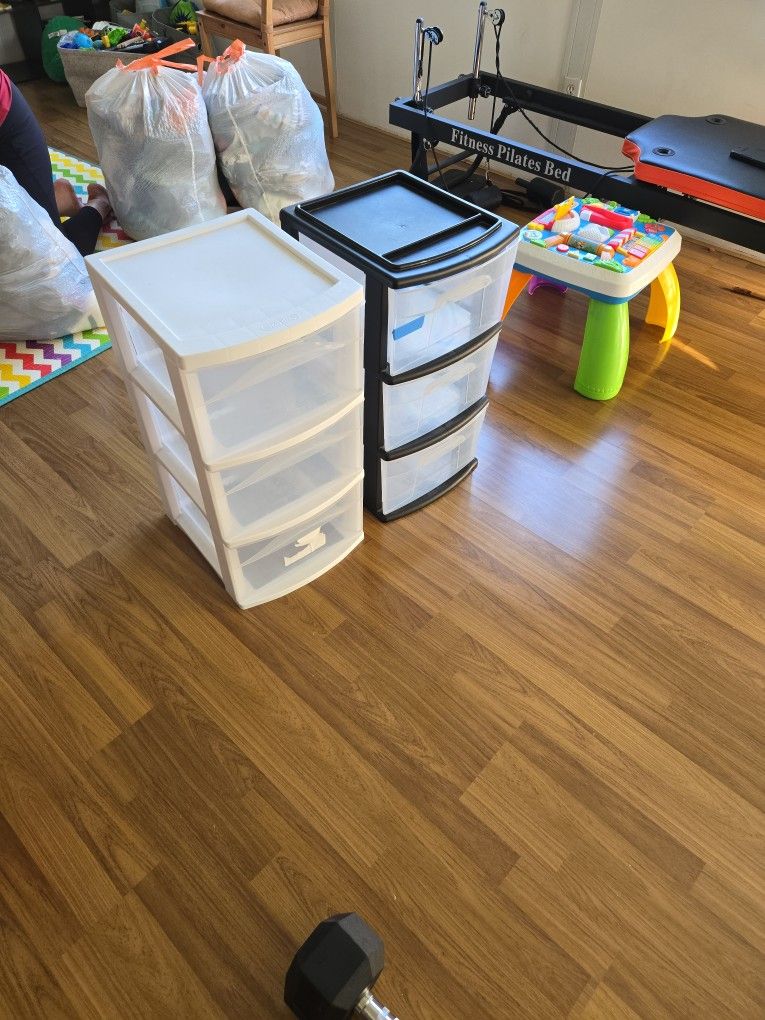Storage Bins Good Condition