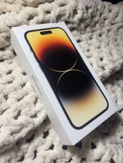 IPhone 14 pro Gold