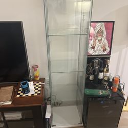 Glass display cabinet