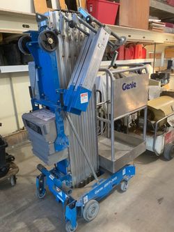 2007 Genie AWP-30S  push-around lift