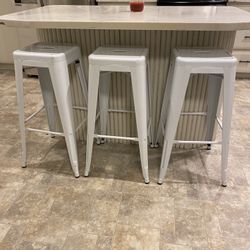 White Metal Bar Stools 