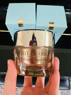 Esteel Lauder Cream