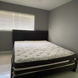 King Bed Set  I CAN DELIVERY FOR EXTRA FEE 
