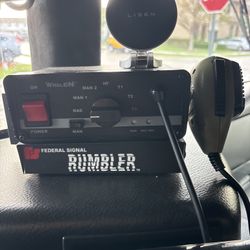 Sistema de sirena profesional Whelen + Federal Signal Rumbler con micrófono y speaker. Todo funcionando 100%. Ideal para truck, tow truck o show. Incl