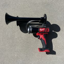 Milwaukee Impact train Horn