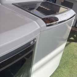 Nice set washer and  gas dryer