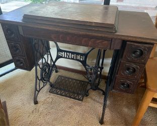 Singer Sewing Machine
