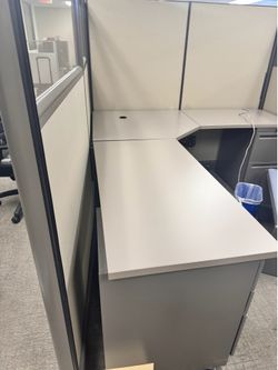 Office Cubicle Workstations and desks